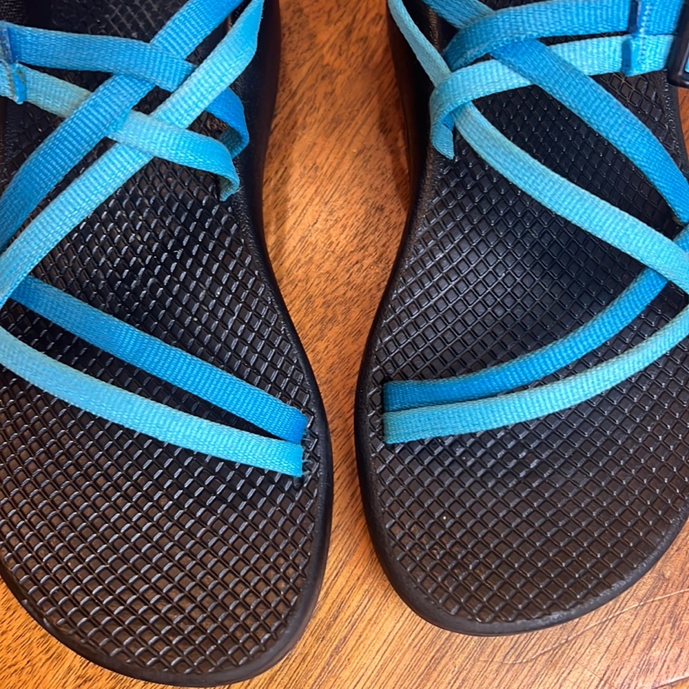 COPY - EUC CHACO Zong X 2, Size 7
